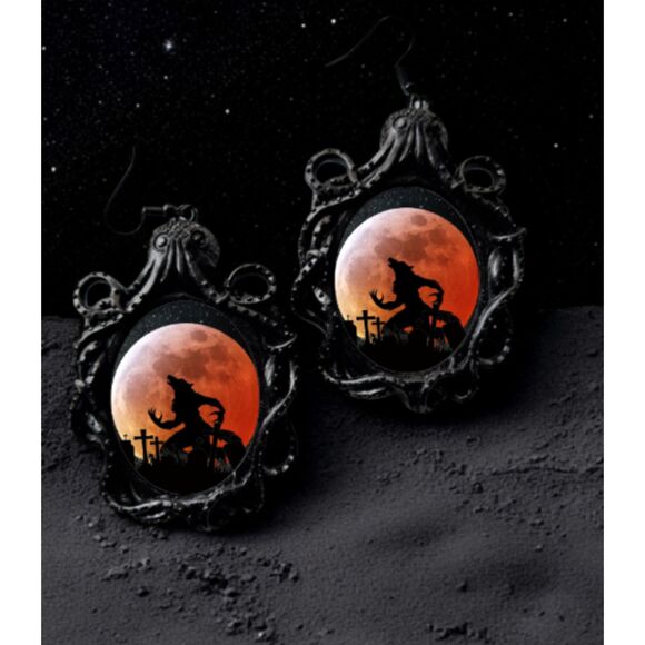 Werewolf Howling at Red Moon Earrings - Wolf Shadow Jewelry Moon Accessory - Picture 3 of 3